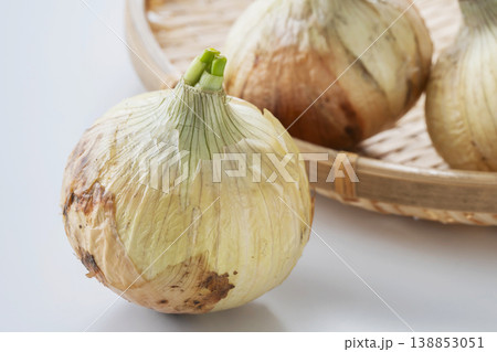 新玉ねぎ 新玉ねぎ 138853051