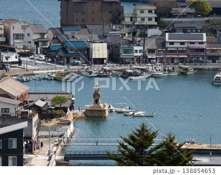 高台より鞆の浦港 138854653