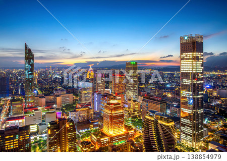 Aerial shot of Cityscape ait night in Taipei, Taiwan. 138854979