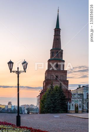 The ancient leaning red brick Syuyumbike Tower at night on the territory of the Kazan Kremlin. Russia The ancient leaning red brick Syuyumbike Tower at night on the territory of the Kazan Kremlin. Russia 138856016
