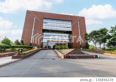 北海道函館市　晴天の函館市役所 138856219