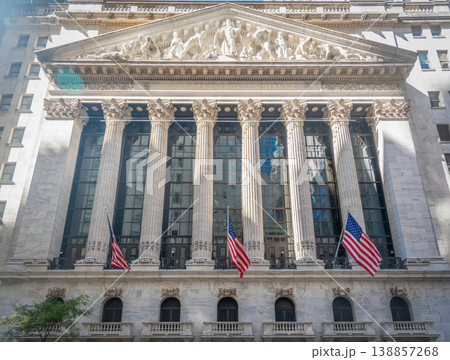 New York Stock Exchange on a sunny day New York Stock Exchange on a sunny day 138857268