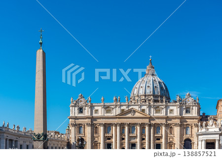 Blue sky over Saint Peter Basilica 138857521
