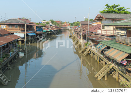 タイの水上マーケット タイの水上マーケット 138857674