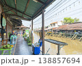 タイの水上マーケット 138857694
