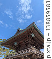 青空に映える楼門 138859583