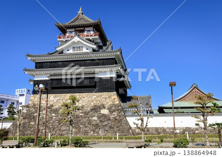 清須市、快晴下の清洲城天守閣 清須市、快晴下の清洲城天守閣 138864948
