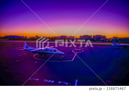 調布飛行場の夕景 調布飛行場の夕景 138871467