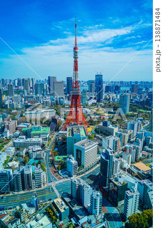 麻布台ヒルズから見える東京タワー 麻布台ヒルズから見える東京タワー 138871484