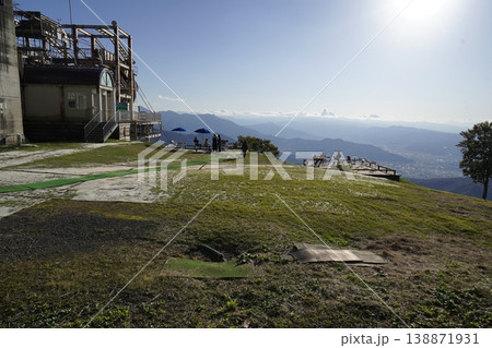 八海山ロープウエーの山頂駅付近　　2025年10月23日 138871931