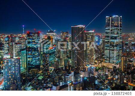東京都港区 六本木ヒルズから望む六本木、麻布台ヒルズと煌めく大都会の夜景 138872403