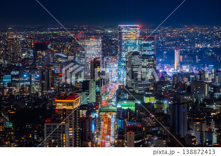 東京都港区 六本木ヒルズから望む渋谷駅周辺の超高層ビル群の夜景 東京都港区 六本木ヒルズから望む渋谷駅周辺の超高層ビル群の夜景 138872413