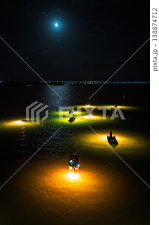【徳島】シラスウナギ漁【吉野川】 【徳島】シラスウナギ漁【吉野川】 138874712