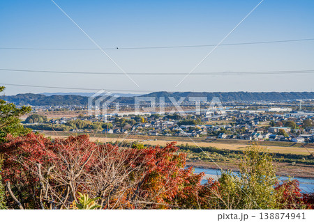 浜松市の紅葉と街並み(静岡県) 138874941