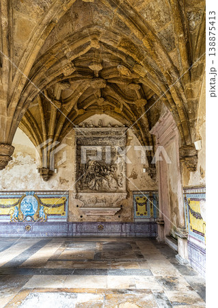 Colonnade of cloister of Sant Colonnade of cloister of Sant 138875413