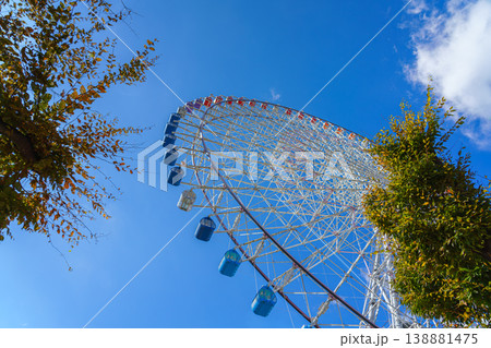 Osaka, Japan - Oct 11 2024, panoramic view from below of the Tempozan Ferris wheel against a blue sky, without people, in the daytime, Osaka, Japan 138881475