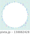 かわいい水彩の雫のフレーム背景-円型 138882428