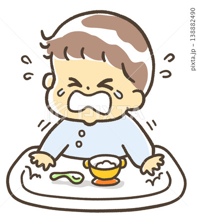 離乳食で大泣きをする赤ちゃん 138882490