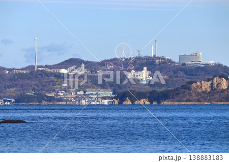 水島灘沖合から眺めた鷲羽山（岡山県倉敷市） 138883183