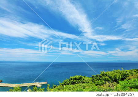 青森県　青空の龍飛埼 138884257