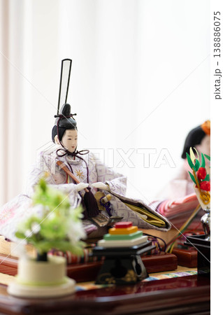 雛人形(男雛と女雛)／ひな祭り・桃の節句の日本伝統行事 138886075