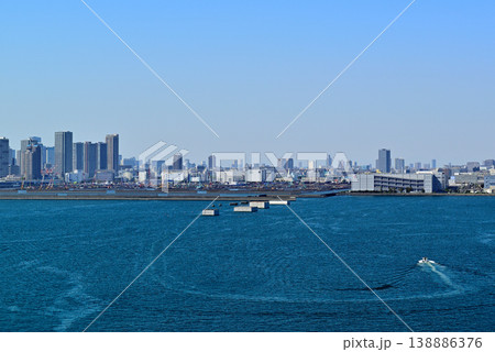 東京ゲートブリッジから見た都市風景 超高層ビル群 138886376