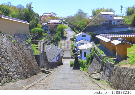 酢屋の坂・塩屋の坂（商人の町・杵築城下町） 138888230