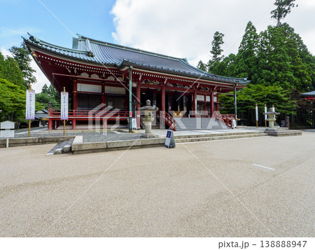 比叡山延暦寺の大講堂 138888947