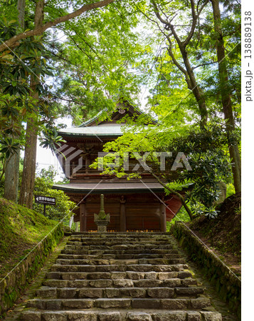比叡山延暦寺 文殊楼へと続く参道の石段 比叡山延暦寺 文殊楼へと続く参道の石段 138889138