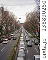 表参道の混み合う道路 138890250