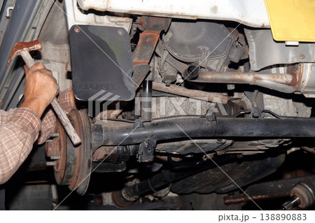 自動車車検点検整備修理工場修理 自動車車検点検整備修理工場修理 138890883