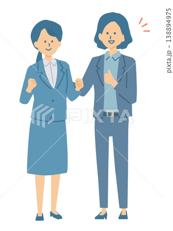 上司に褒められて悦ぶ女性の新入社員のイラスト 138894975