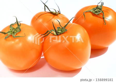 トマト（桃太郎ゴールド） 138899181