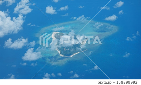 飛行機から見た風景 138899992