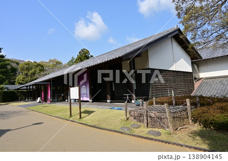 掛川市ニの丸美術館の外観(静岡県) 掛川市ニの丸美術館の外観(静岡県) 138904145