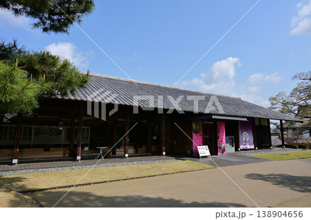 掛川市ニの丸美術館の外観(静岡県) 掛川市ニの丸美術館の外観(静岡県) 138904656
