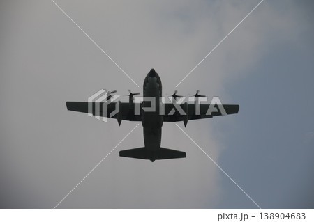 輸送機 138904683