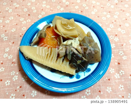 春の味覚♪たけのこの煮物 春の味覚♪たけのこの煮物 138905491