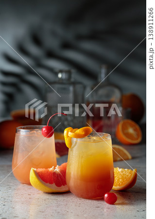 Iced cocktails with grapefruit and orange juice. Iced cocktails with grapefruit and orange juice. 138911266