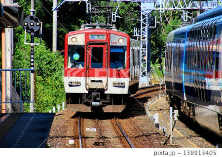 大阪都心と関西近郊の広域を結び…人々の移動を担う『近鉄電車』 大阪都心と関西近郊の広域を結び…人々の移動を担う『近鉄電車』 138913405