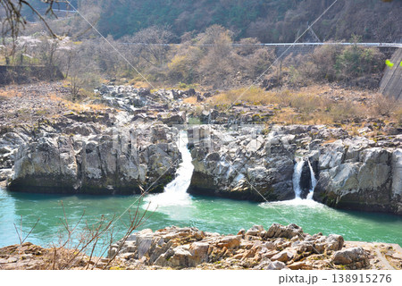 《岐阜県》恵那市　木曽川と阿木川の合流地点 138915276