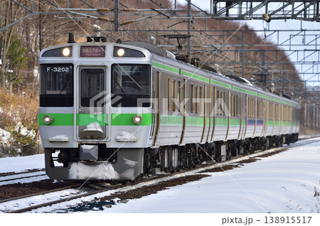 千歳線　西の里（信）　JR北海道　721系　F-3202編成（札幌）　エアポート 138915517