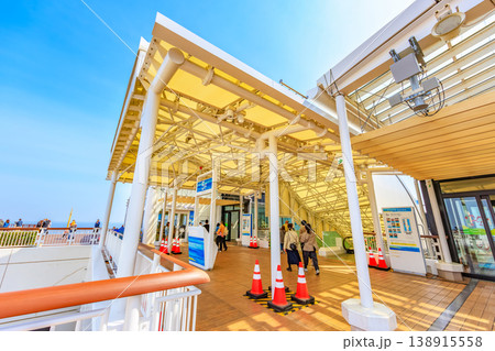 千葉県 木更津市 東京湾アクアラインにある 海ほたるパーキングエリア 千葉県 木更津市 東京湾アクアラインにある 海ほたるパーキングエリア 138915558