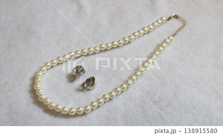 素敵なネックレス 138915580