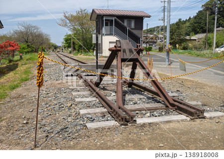 JR久留里線の線路の終端・上総亀山駅 JR久留里線の線路の終端・上総亀山駅 138918008