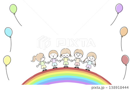 虹の上で手をつなぐ子供たちと風船 虹の上で手をつなぐ子供たちと風船 138918444