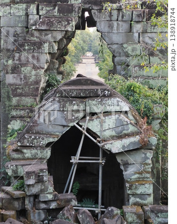 アンコールワット ベン メリア遺跡 138918744