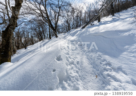 雪山の赤城山の登山ルートとその周辺 雪山の赤城山の登山ルートとその周辺 138919550