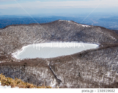 雪山の赤城山の登山ルートとその周辺 雪山の赤城山の登山ルートとその周辺 138919682