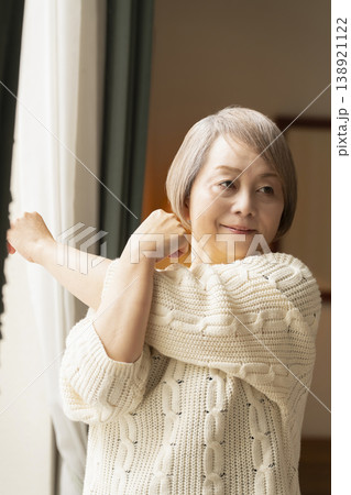 元気で健康なシニア女性 138921122
